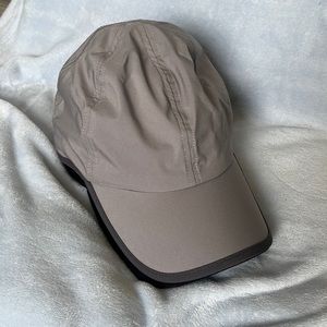 Ponyflo waterproof running hat
